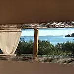 Beachhouse Smiley